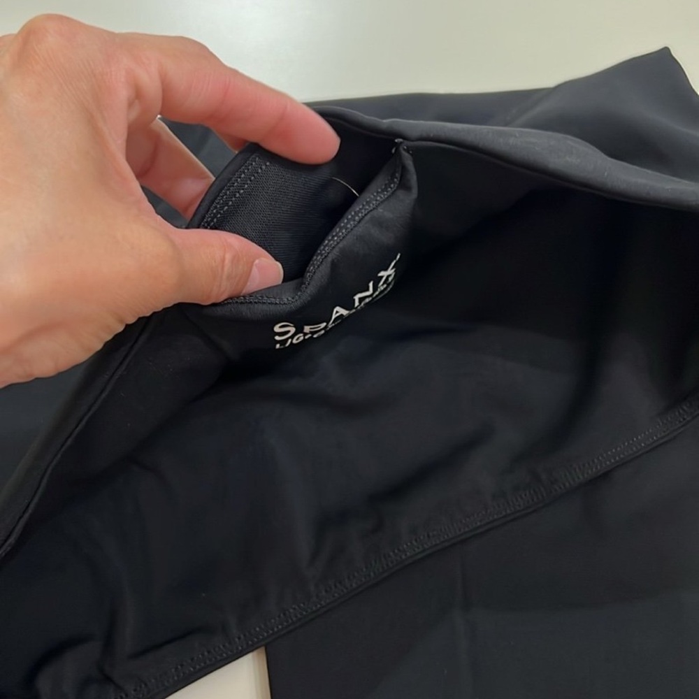 Spanx - Picture 2 of 9